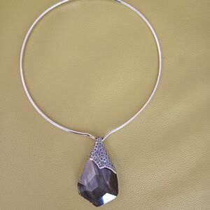 Chic Silver Necklace with Dark Pendant